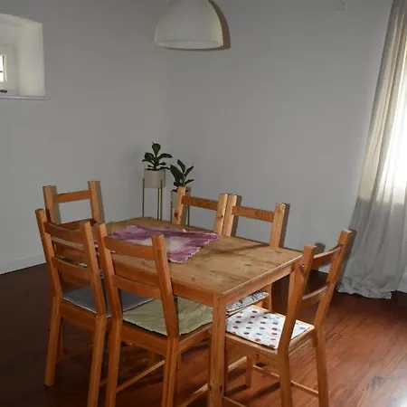 Small House In Valley * Vipava