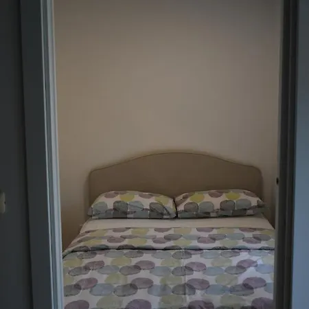 Small House In Valley Vipava