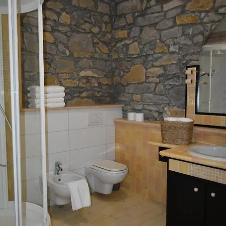 Casa vacanze Small House In Valley *