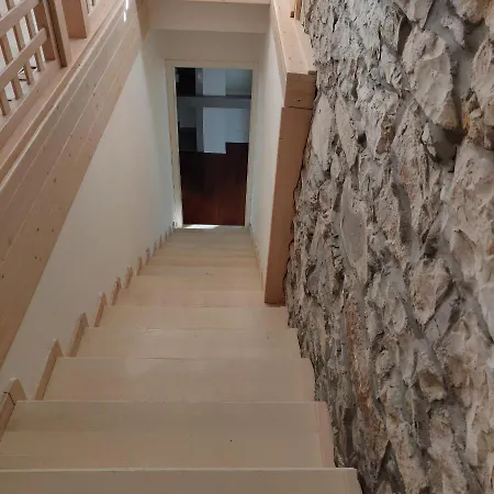 Casa vacanze Small House In Valley *