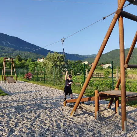Small House In Valley * Vipava