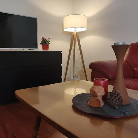 Small House In Valley * Vipava