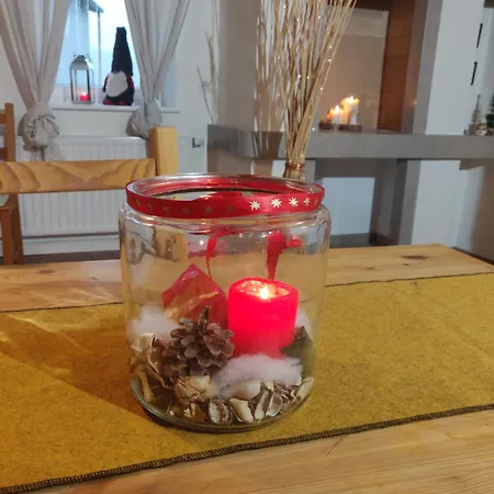 Small House In Valley * Vipava