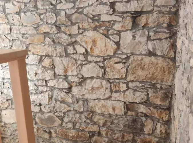 Small House In Valley Vipava